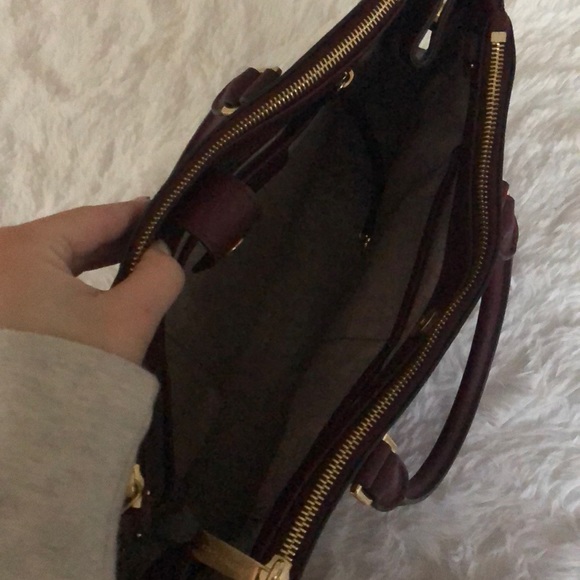 Michael Kors Handbag in Maroon - Picture 4 of 5